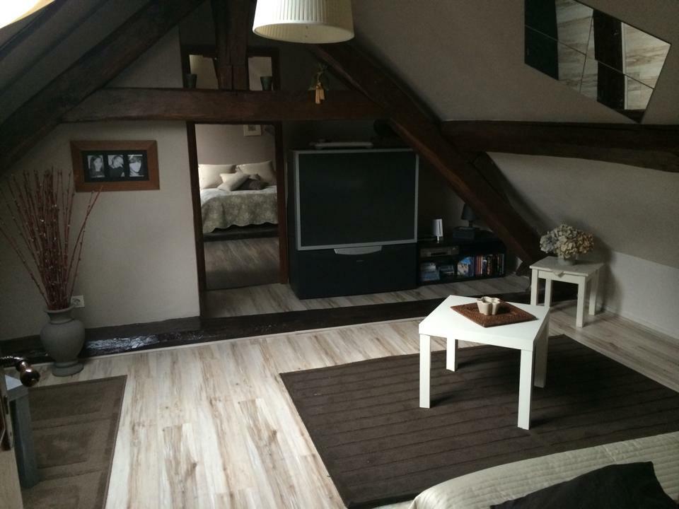 Gastgezin Plailly 81096