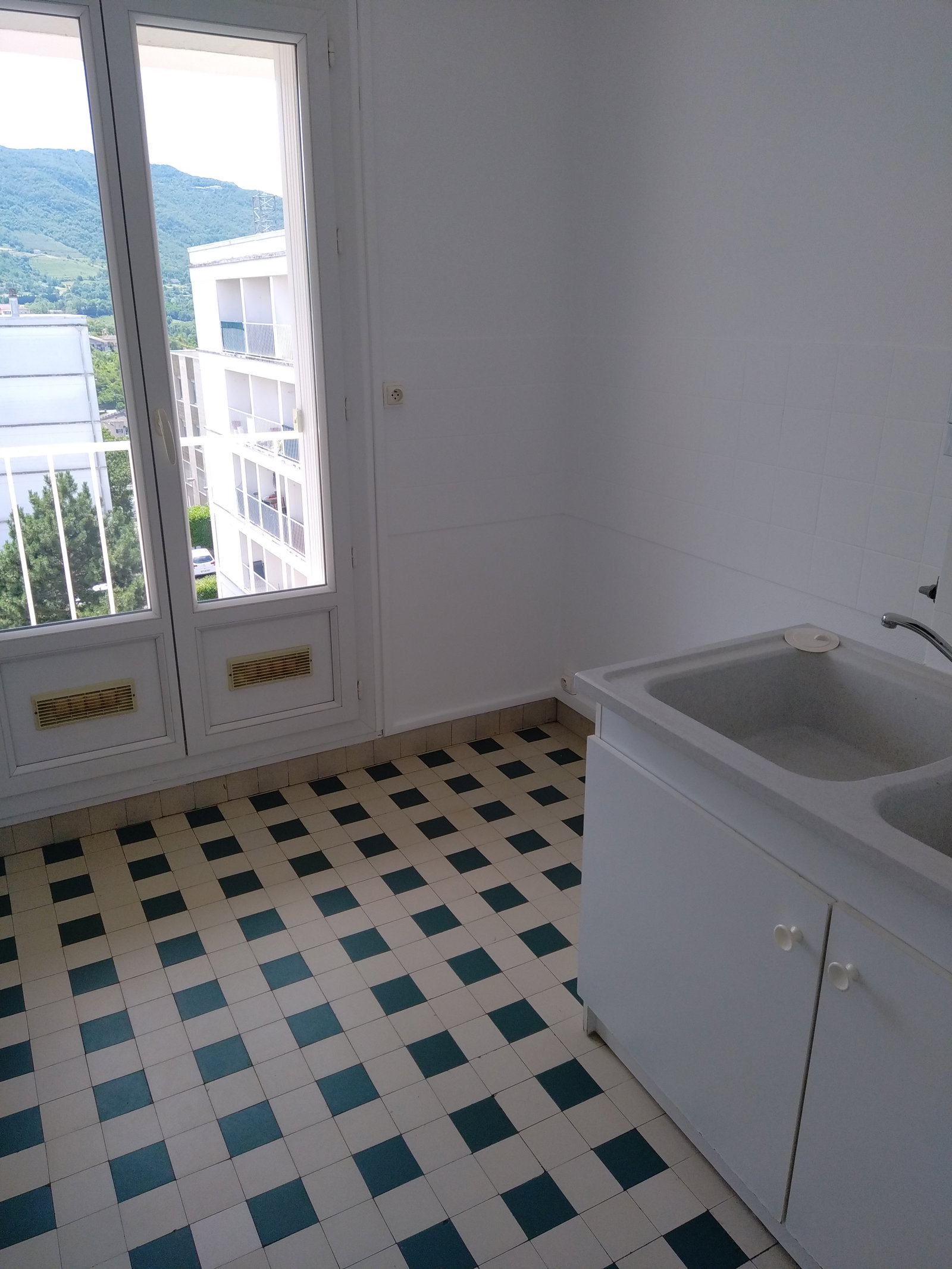 Hemvistelse Privas 385915