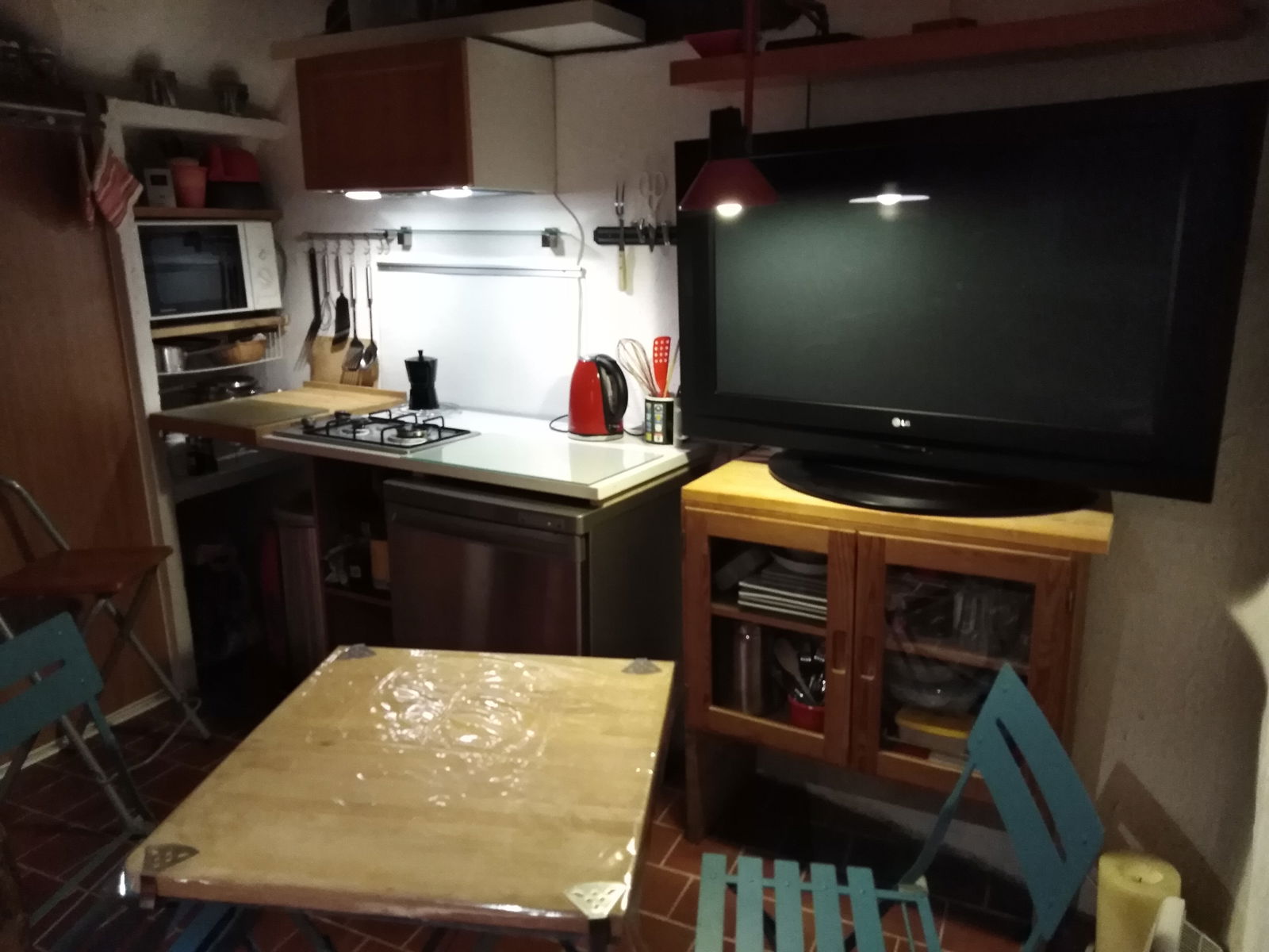 Independent Studio Saint-Martin-de-Pallières 80904