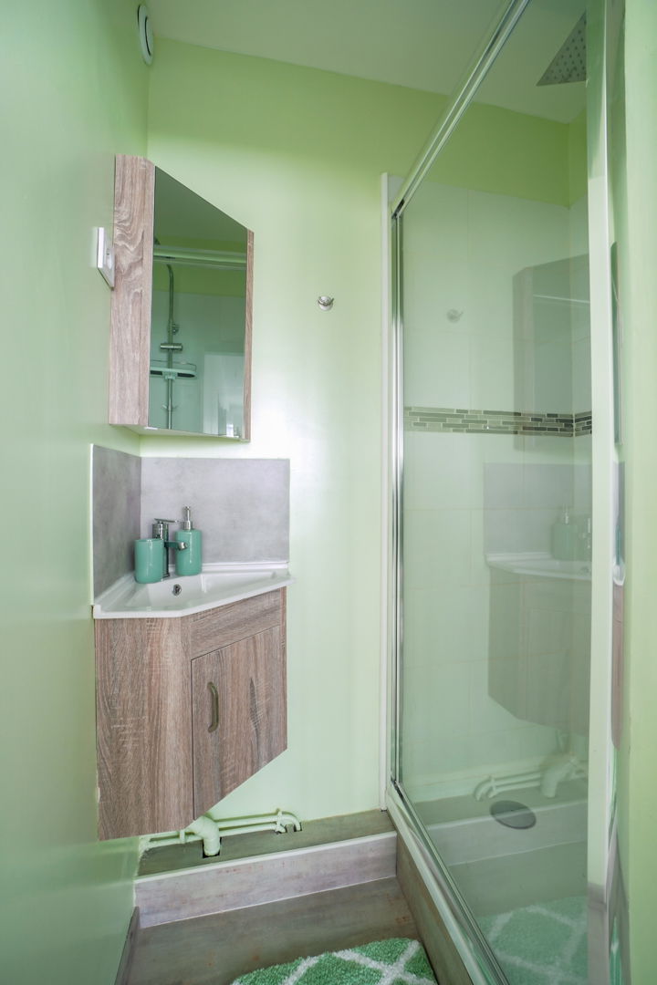 Kolokation Savigny-le-Temple 254079