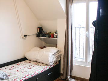 Roomlala | Podnajem pokoju na 16