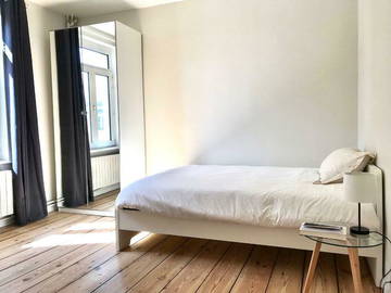 Roomlala | Podnajem sierpień - Umeblowany pokój w domu z 6 sypialniami (st Bo