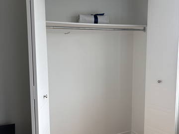 Homestay for rent in Pointe-Claire - photo 4: Bedroom-4