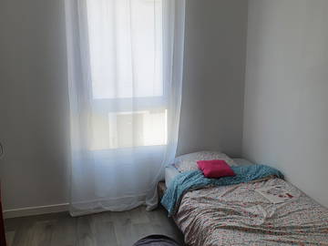 Chambre À Louer Poissy 240230