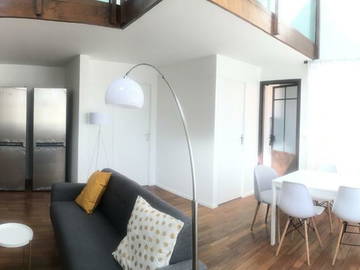 Roomlala | Pokój 17m2 z prywatną łazienką w mieszkaniu współdzielonym
