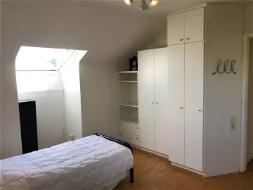 Roomlala | Pokój 2 w ładnej rodzinie goszczącej! Prywatny taras, ogród...