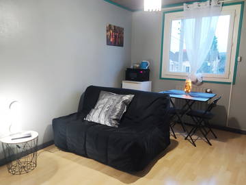 Roomlala | Pokój Cocoon do wynajęcia w pobliżu kolei RER w Portes de Paris
