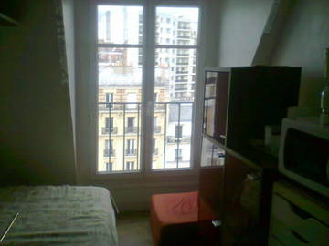 Roomlala | Pokój dla pokojówki do wynajęcia 