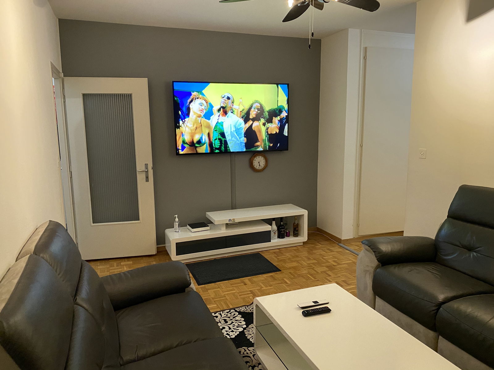 Zakwaterowanie U Rodziny Meyrin 244665