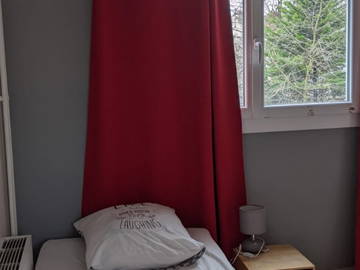 Roomlala | Pokój do wynajęcia dla kobiety