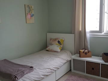 Roomlala | Pokój do wynajęcia dla młodej studentki