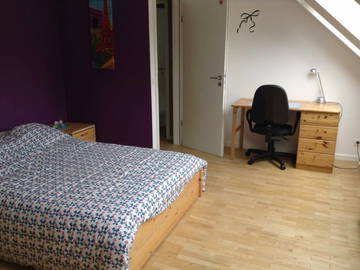 Roomlala | Pokój do wynajęcia dla studenta