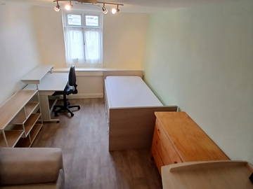 Roomlala | Pokój do wynajęcia dostępny pod koniec czerwca