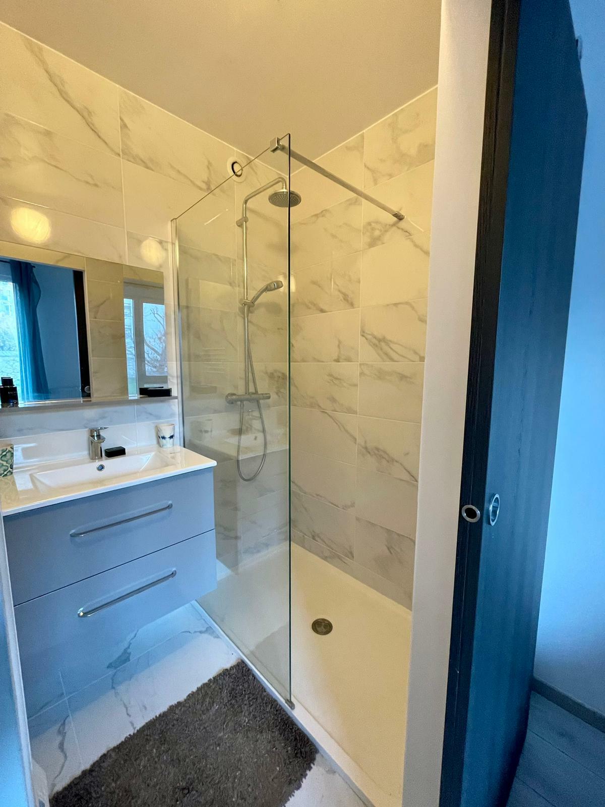 Kolokacja Aubervilliers 254287