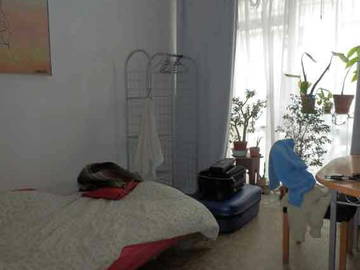 Roomlala | Pokój do wynajęcia na miesiąc