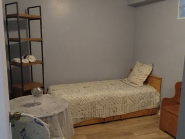 Roomlala | Pokój do wynajęcia na ulicy Schuberta, Brossard