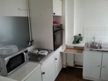 Roomlala | Pokój do wynajęcia - Stacja metra Pyrenees