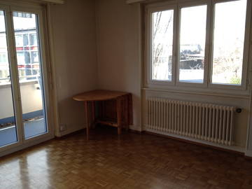 Roomlala | Pokój do wynajęcia tylko dla kobiety w Lozannie