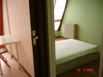 Roomlala | Pokój do wynajęcia w 2 pokojach 