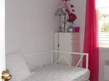 Roomlala | Pokój do wynajęcia w Awinionie