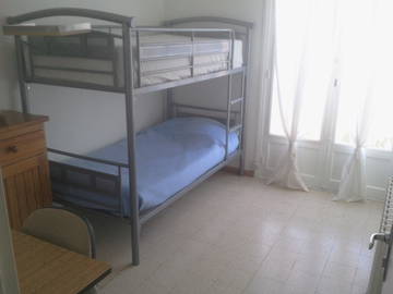 Roomlala | Pokój do wynajęcia w domu lokalnym
