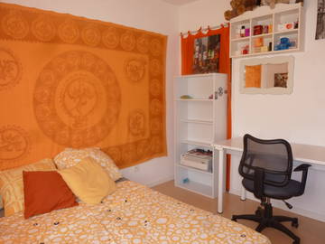 Roomlala | Pokój do wynajęcia w domu prywatnym