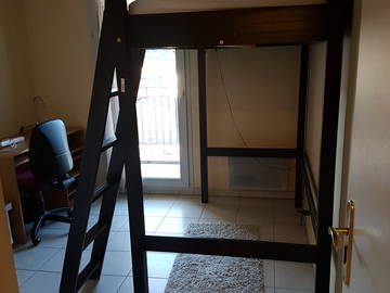 Roomlala | Pokój do wynajęcia w domu prywatnym