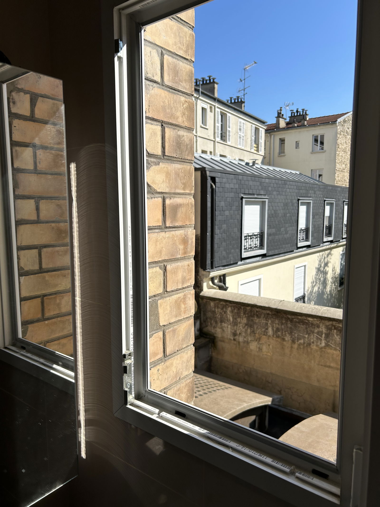 Zakwaterowanie U Rodziny Levallois-Perret 379705