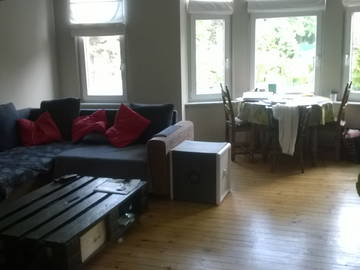 Roomlala | Pokój do wynajęcia w mieszkaniu