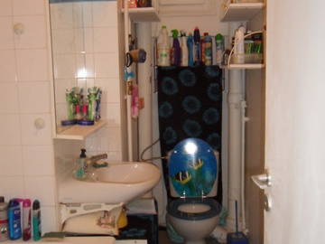 Roomlala | Pokój do wynajęcia w mieszkaniu współdzielonym