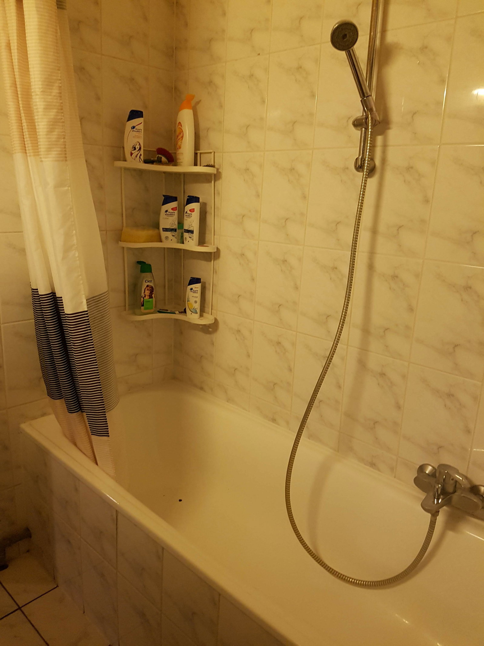 Kolokacja Molenbeek-Saint-Jean 252098