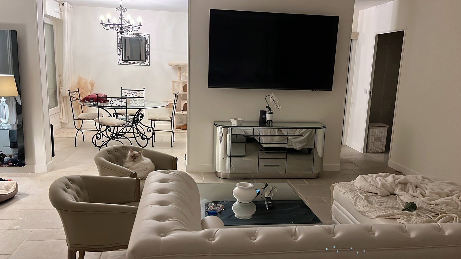 Kolokacja Le Chesnay-Rocquencourt 409303