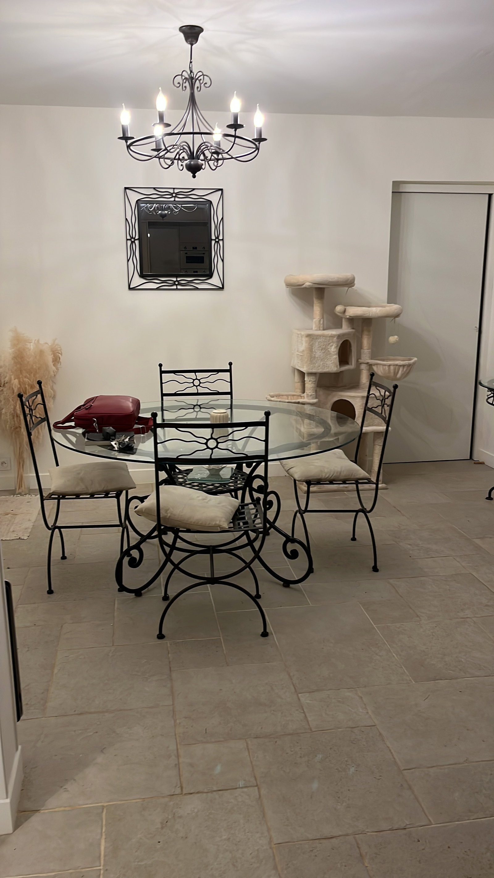 Kolokacja Le Chesnay-Rocquencourt 409303