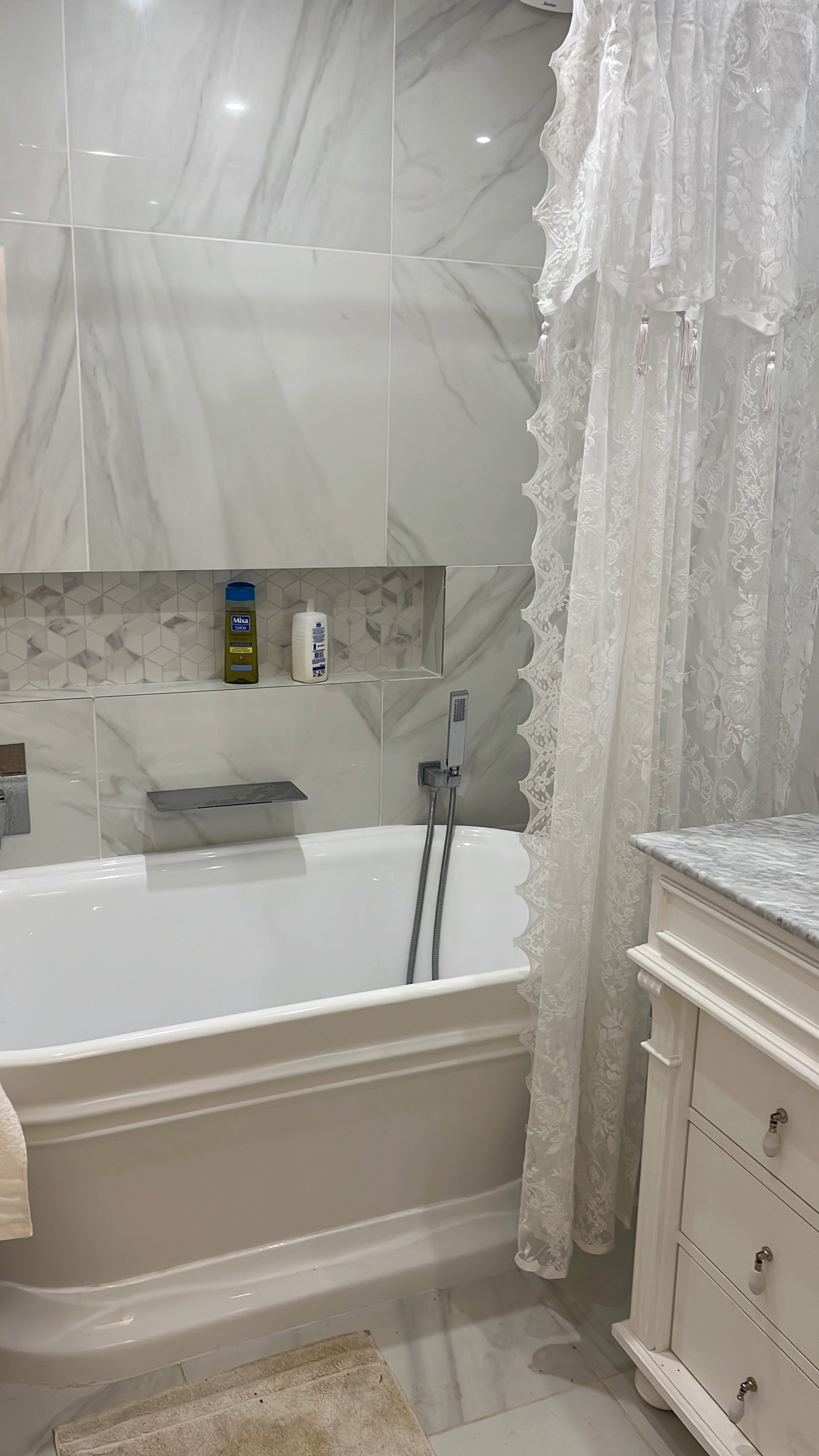 Kolokacja Le Chesnay-Rocquencourt 409303