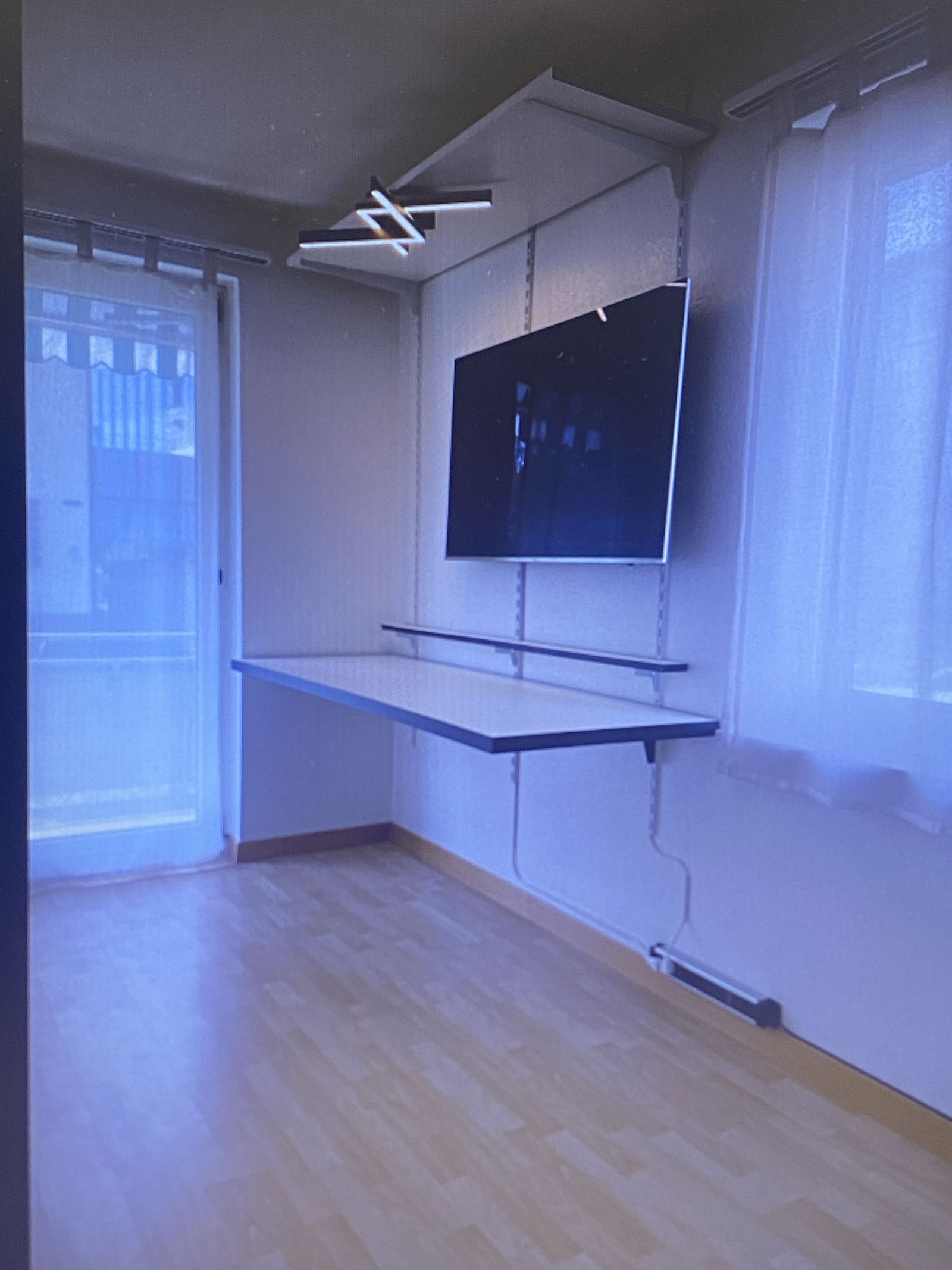 Niezależne Studio Ostermundigen 448042