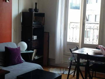 Roomlala | Pokój do wynajęcia w Pirenejach - Widok na Paryż