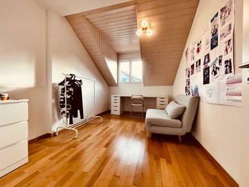 Roomlala | Pokój do wynajęcia w przestronnym dupleksie