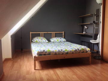 Roomlala | Pokój do wynajęcia w regionie paryskim