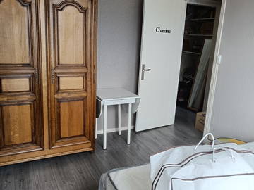 Roomlala | Pokój do wynajęcia w Ronchin