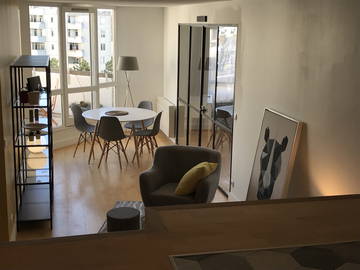 Roomlala | Pokój do wynajęcia w super przestronnym triplexie