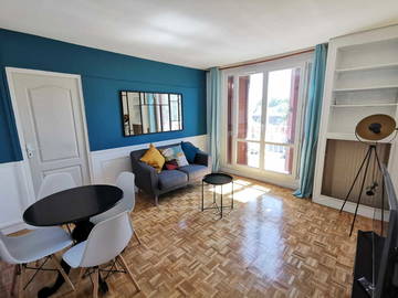 Roomlala | Pokój do wynajęcia w umeblowanym mieszkaniu współdzielonym - dostępność nieruchomości