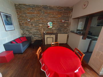 Roomlala | Pokój do wynajęcia we wspólnym mieszkaniu w pobliżu UCO, ESA, BELLE BEILL