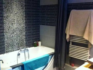 Roomlala | Pokój dostępny w mieszkaniu współdzielonym