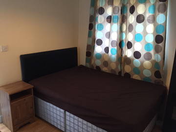 Roomlala | Pokój dwuosobowy z łazienką