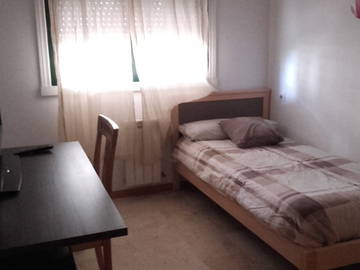 Roomlala | Pokój dwuosobowy za darmo