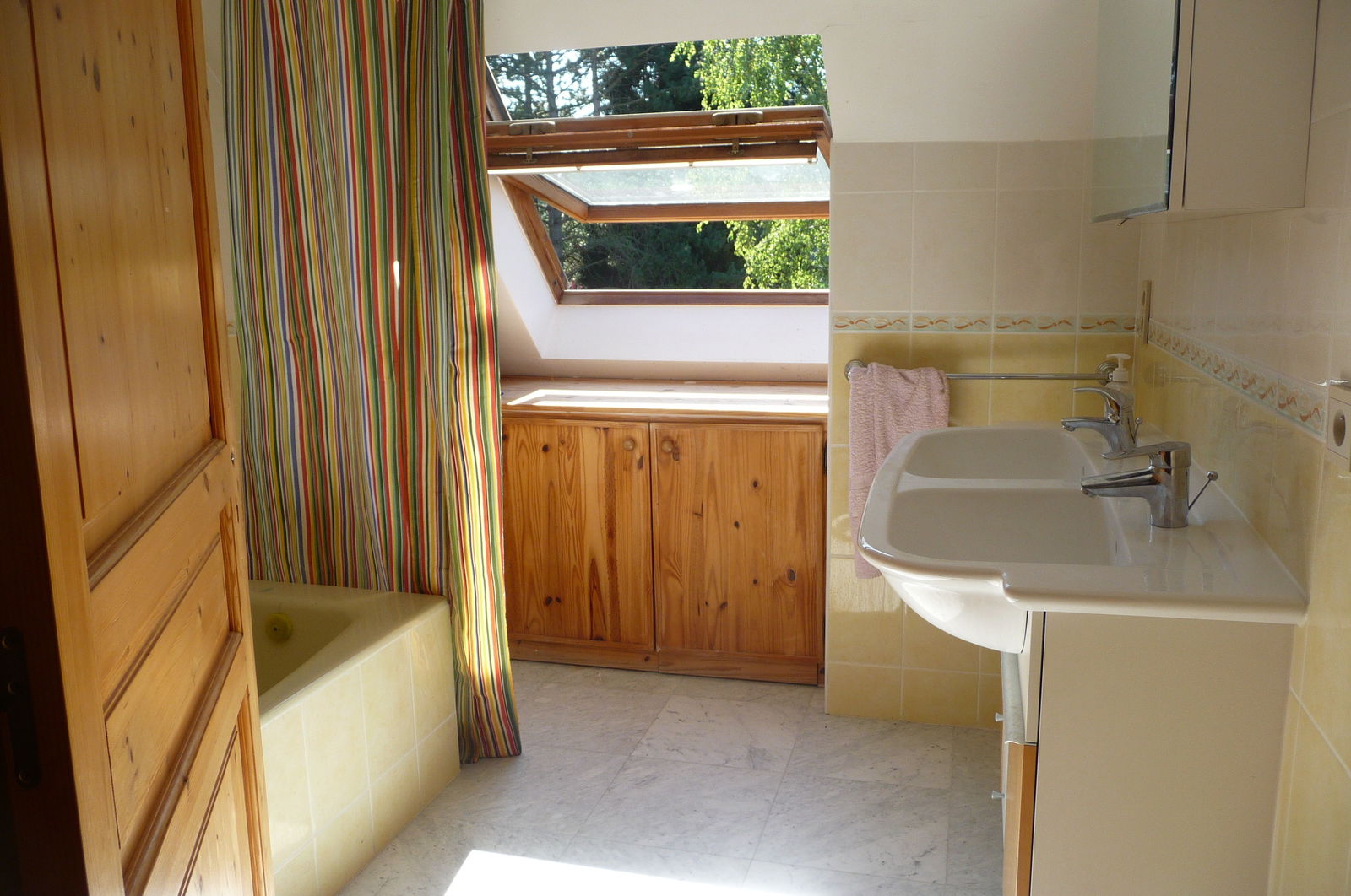 Kolokacja Woluwe-Saint-Pierre 228489