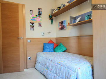 Roomlala | Pokój jednoosobowy w domu z basenem
