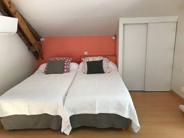Roomlala | Pokój Motyli w Domu, klimatyzacja, ogród, sprzątanie,