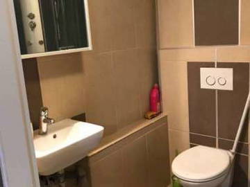Roomlala | Pokój Sbf Kuchnia Z Niezależnym Wejściem Na Parterze