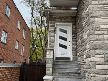 Roomlala | Pokój studencki 1 maja 780 dolarów wszystko wliczone